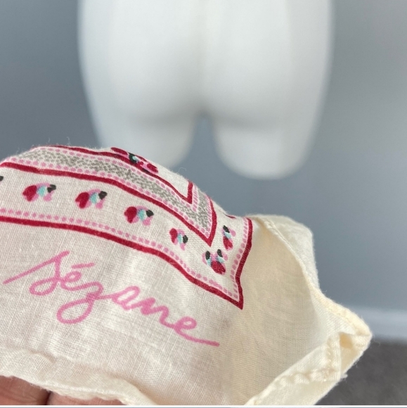 Sezane Le Foulard por la vie scarf floral 🌸 - Picture 3 of 5